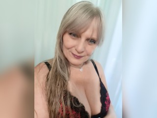 Visit MissFoxxx profile
