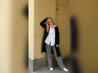 Visit CoyEmma profile