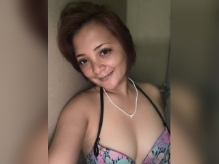 View yvonne profile in Girls - Not So Shy category