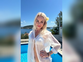 Visit WhiteHotAngel profile