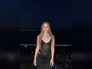 View Juicypeach777 profile in Make New Friends category