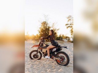 Visit MilaMilkA profile
