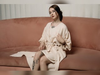 Visit AlexLovely profile