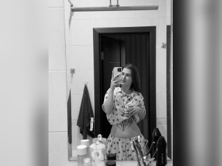 Visit MissTempt1 profile