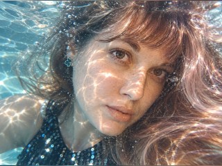 View KellyGentleTouc profile in Girls - A Little Shy category