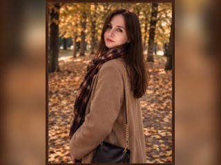 Visit LisaBlonde profile