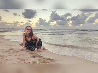 Visit Samanta18 profile