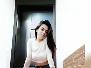 View Miralyn profile in Make New Friends category