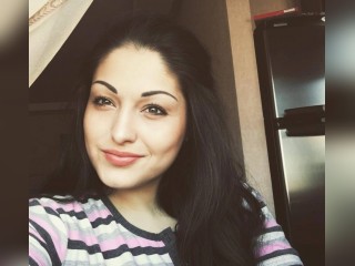 Visit PrettyTease profile