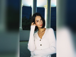 View Roselyn profile in Make New Friends category