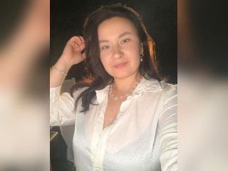 View AlexaLexiee profile in Girls - Not So Shy category