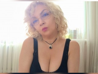 View ElowenRose profile in Make New Friends category