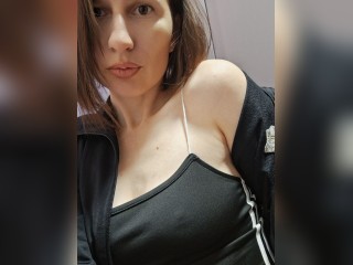View DreamyIris profile in Make New Friends category