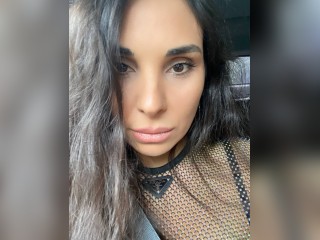 Visit VelmoraVenomms profile