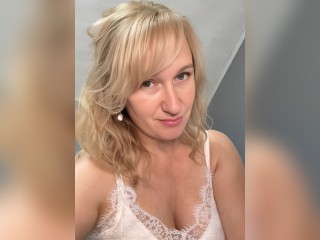View LunarVeil profile in Girls - A Little Shy category