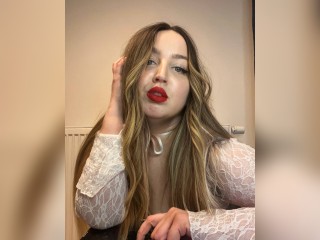 Visit WowWoman01 profile