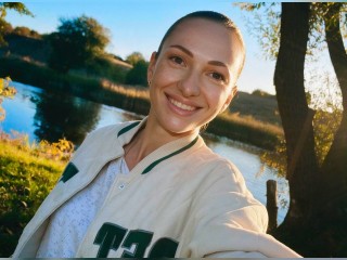 Visit MiraeBell profile