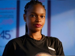 Visit MalikaDior profile