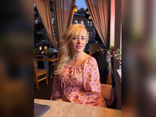Visit KaroLina111 profile