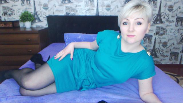 Why not cam2cam with BlondPearl69: Sucking