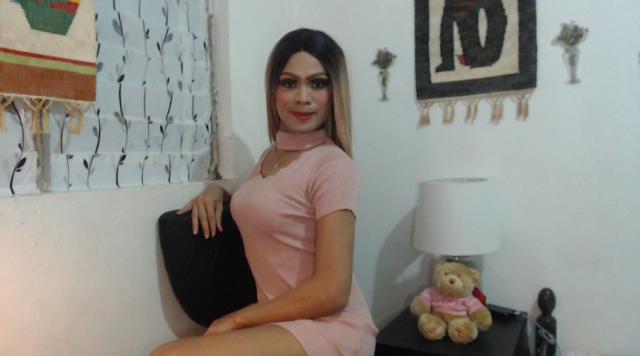 Connect with webcam model mistresscock69: Piercings & tattoos
