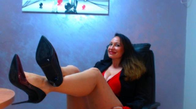 Adult webcam chat with Samanta18: Ask about my other activities