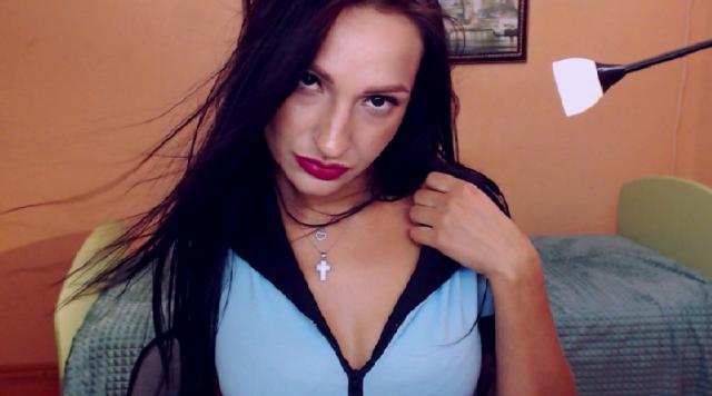 Webcam chat profile for MargoIcy: Legs, feet & shoes