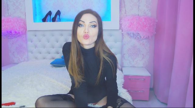 Adult webcam chat with AliceJameson: Submission