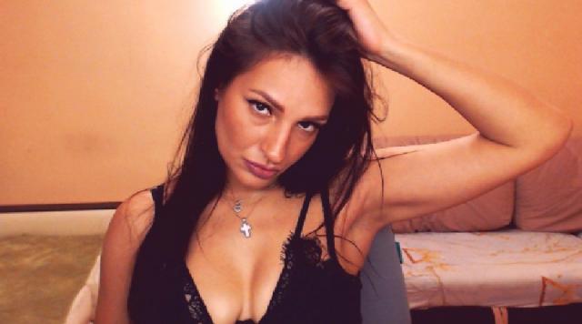 Welcome to cammodel profile for MargoIcy: Kissing