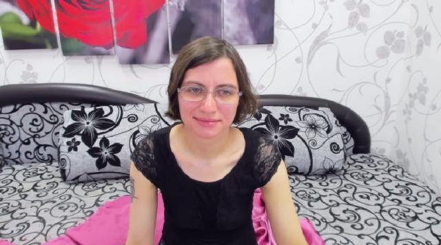 Start video chat with MarilynDream: Lingerie & stockings