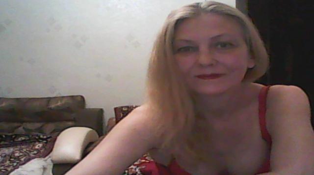 Welcome to cammodel profile for SuperWoman998: Lingerie & stockings