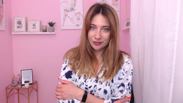 Find your cam match with SloaneWill1: Kissing