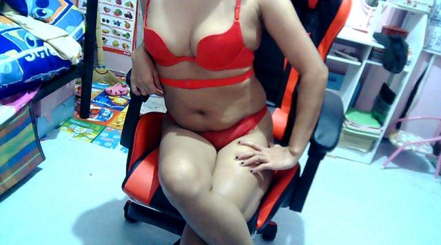Adult chat with cuttiehottie: Slaves