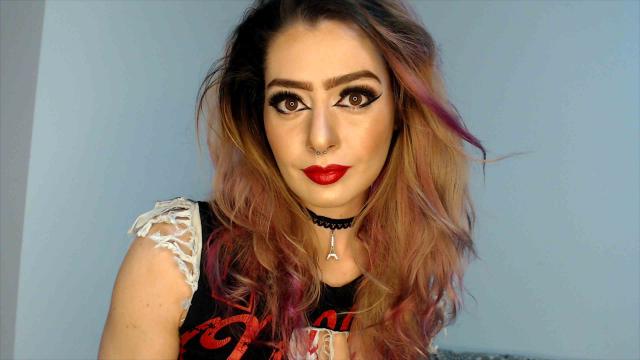 Explore your dreams with webcam model QueenJessica: Slaves