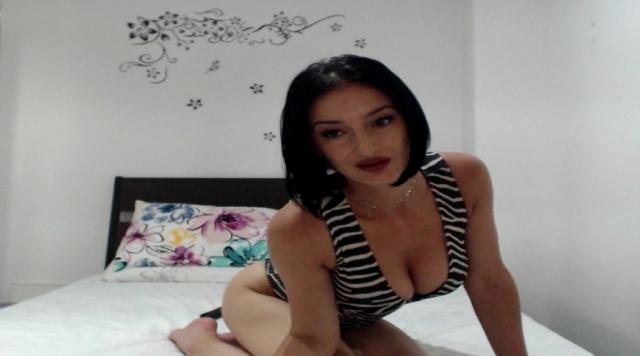 Find your cam match with PlayfulAnna30: Slaves