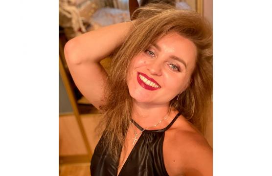 Explore your dreams with webcam model STARLigh