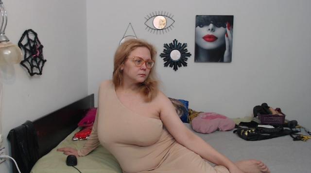 Adult chat with witch4mastersx: Role playing