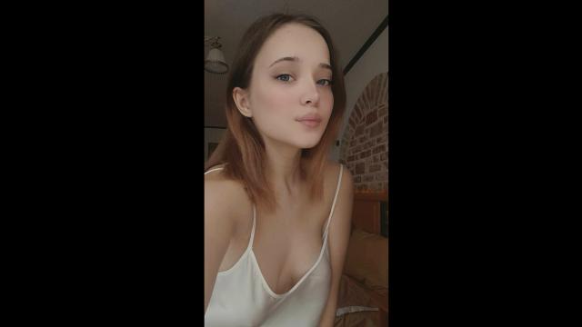 Connect with webcam model 1Katekri23: Kissing