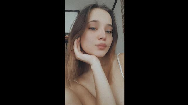 Welcome to cammodel profile for 1Katekri23: Kissing