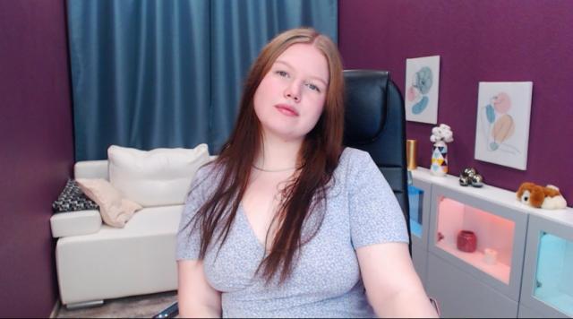 Adult chat with DreamyVickyy: Foot fetish