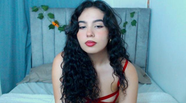 Welcome to cammodel profile for AngelicaWinter: Kissing