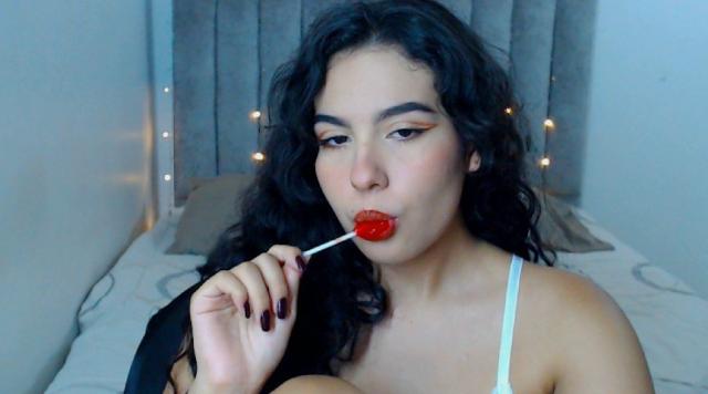 Welcome to cammodel profile for AngelicaWinter: Kissing