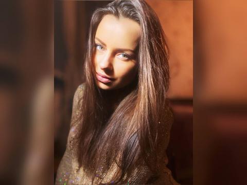 Why not cam2cam with 00Ksima: Strip-tease