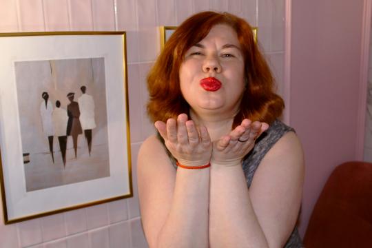 Adult webcam chat with EmiliaReddson: Strip-tease