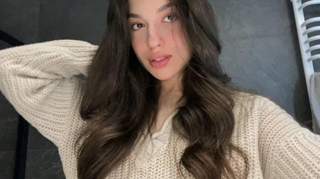 Find your cam match with YourCuteBabe007