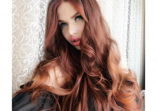 Why not cam2cam with KatrinaBonita: Kissing