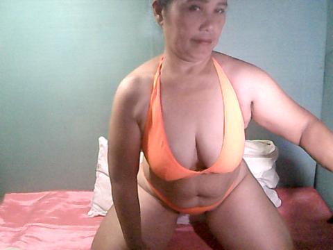 Explore your dreams with webcam model SassyBusty: Strip-tease