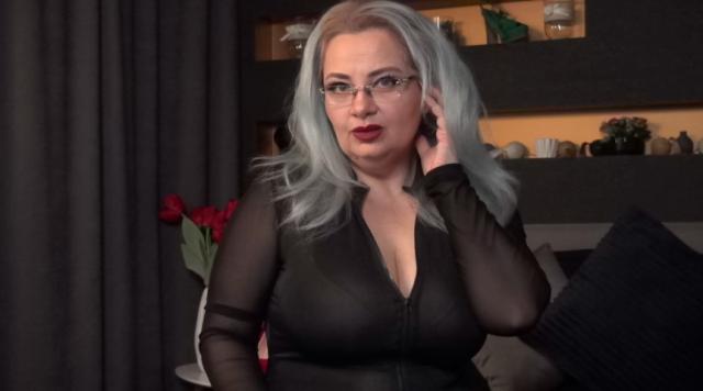 Connect with webcam model ReneDuVall: Lingerie & stockings