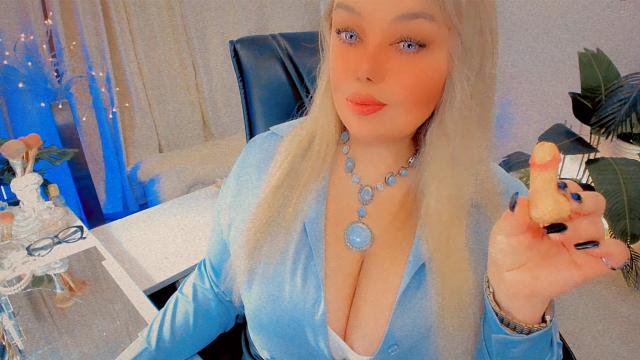 Connect with webcam model ETERNAME: Cosplay