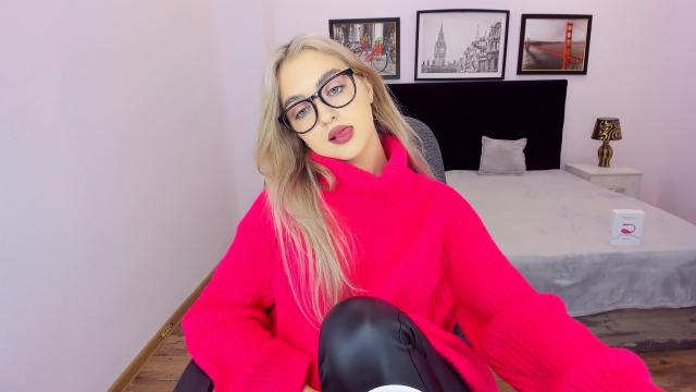 Explore your dreams with webcam model AdeleLawrence: Humor